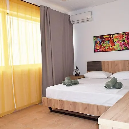 Cozy Center Apartment